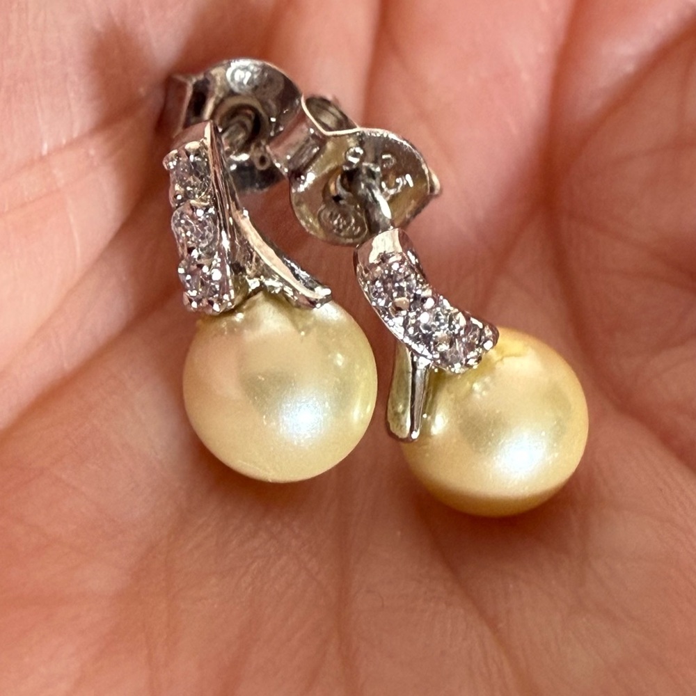 Sterling silver pearl CZ feminine delicate classic earrings P⭐️M Italy